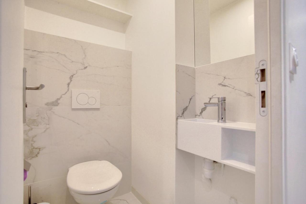 1 Bedroom Louvre Saint Honore Free Netflix Appartement Parijs
